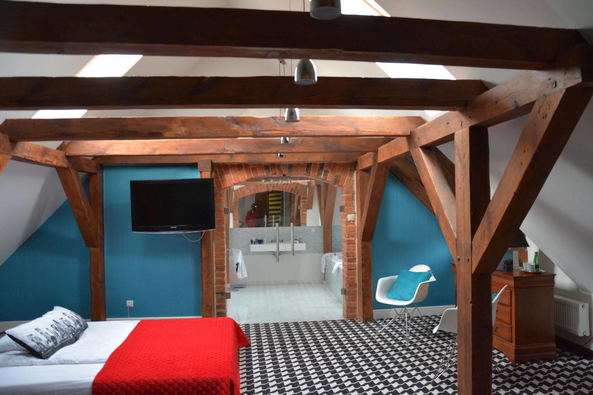 Hotel Kolegiacki Poznan Ngoại thất bức ảnh