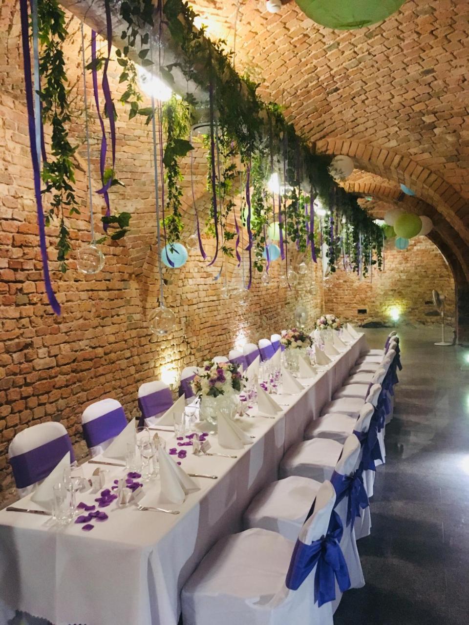 Hotel Kolegiacki Poznan Ngoại thất bức ảnh